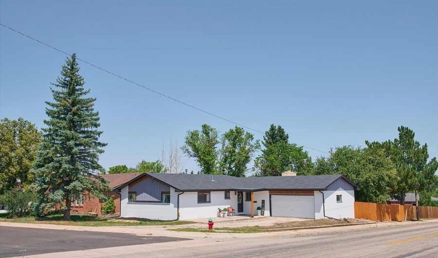 600 HARMONY Ln, Cheyenne, WY 82009 - 6 Beds, 3 Bath