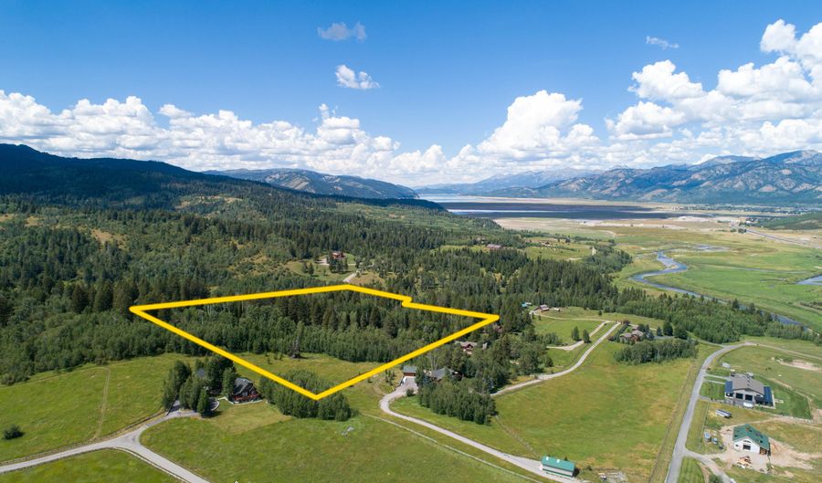 791 LONESOME DOVE Trl, Alpine, WY 83128 - 0 Beds, 0 Bath