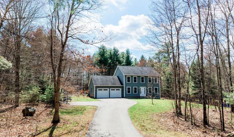 747 Allen Hill Rd, Brooklyn, CT 06234 - 3 Beds, 3 Bath