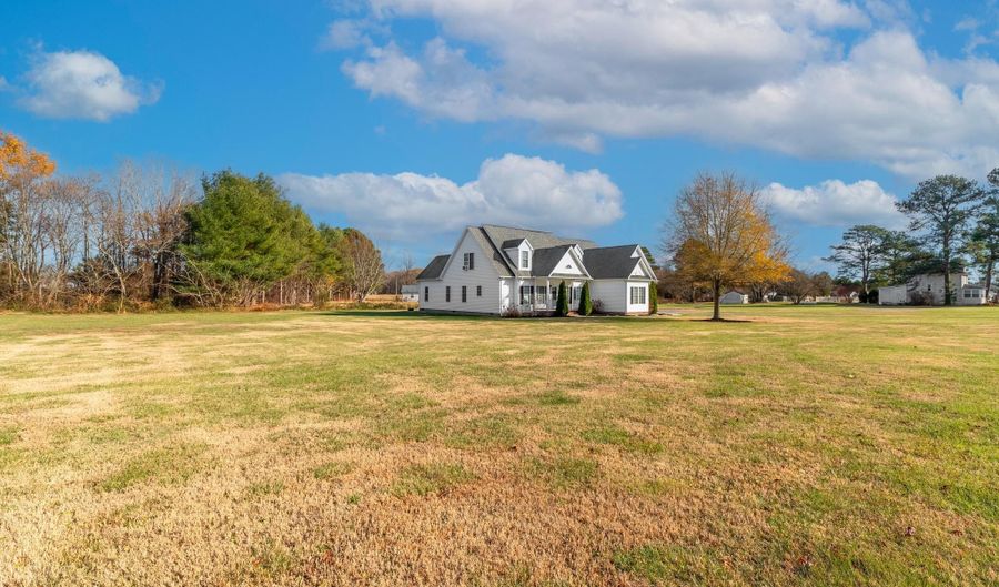 10342 FRIENDSHIP Rd, Berlin, MD 21811 - 4 Beds, 4 Bath