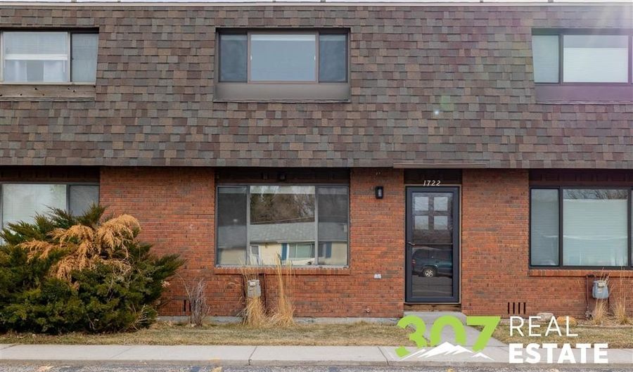 1722 26th St, Cody, WY 82414 - 2 Beds, 2 Bath