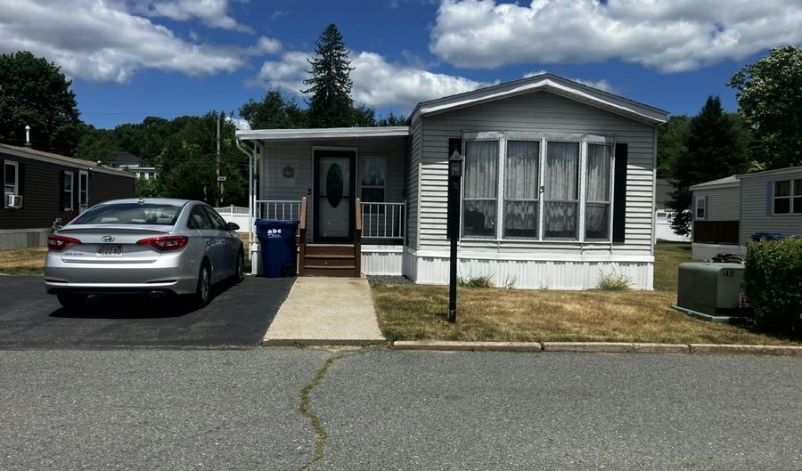 1003 Oak Hill Ave 3, Attleboro, MA 02703 - 3 Beds, 1 Bath