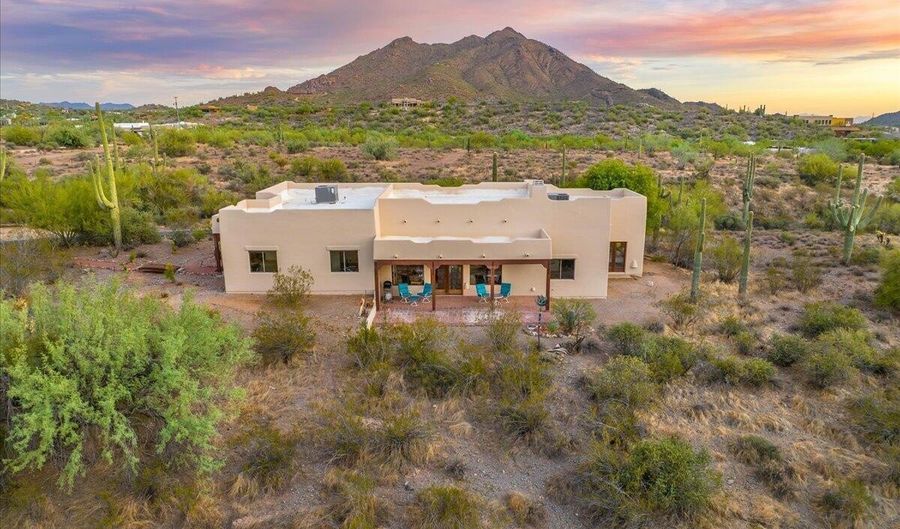 39258 N RIDGEWAY Dr, Cave Creek, AZ 85331 - 3 Beds, 2 Bath
