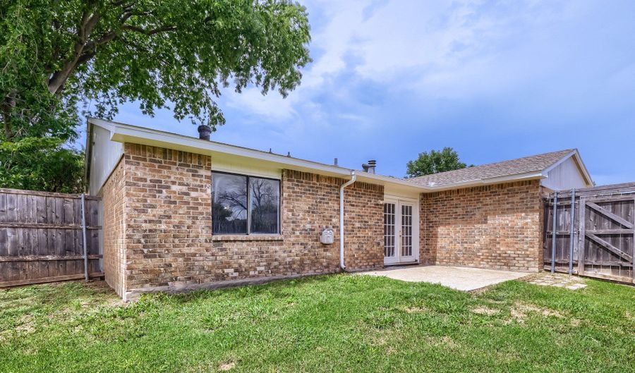 1200 Creekwood Ct, Allen, TX 75002 - 3 Beds, 2 Bath