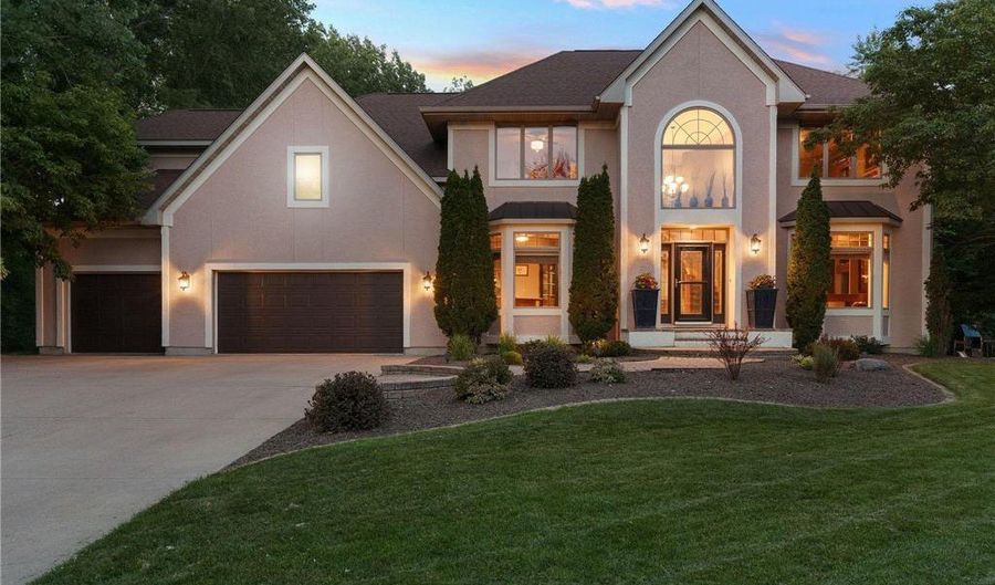 602 24th St NW, Austin, MN 55912 - 5 Beds, 4 Bath