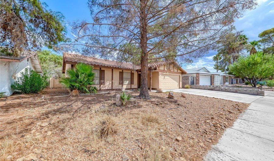 2408 La Estrella St, Henderson, NV 89014 - 3 Beds, 2 Bath