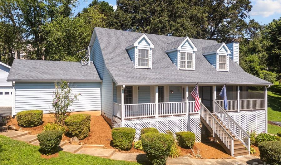 210 Meadow Run Ext, Asheville, NC 28806 - 3 Beds, 3 Bath