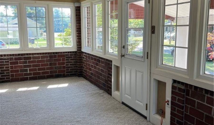 1028 Lyndon Ave, Ashtabula, OH 44004 - 2 Beds, 2 Bath