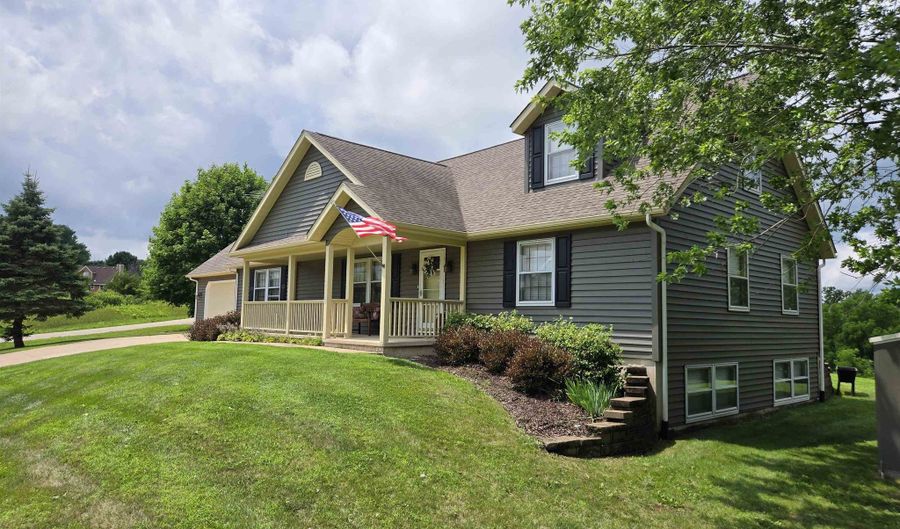 1 A49 Blackhawk, Apple River, IL 61001 - 5 Beds, 3 Bath
