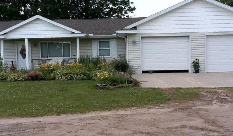 6509 BENSCH Rd, Alger, MI 48610 - 2 Beds, 3 Bath