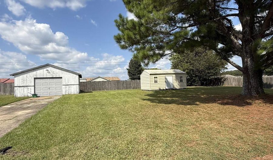 108 Pat St, Athens, AL 35611 - 3 Beds, 2 Bath