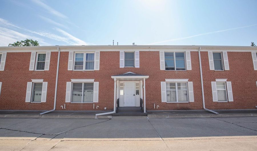 408 S Hall St 8, Algona, IA 50511 - 2 Beds, 2 Bath
