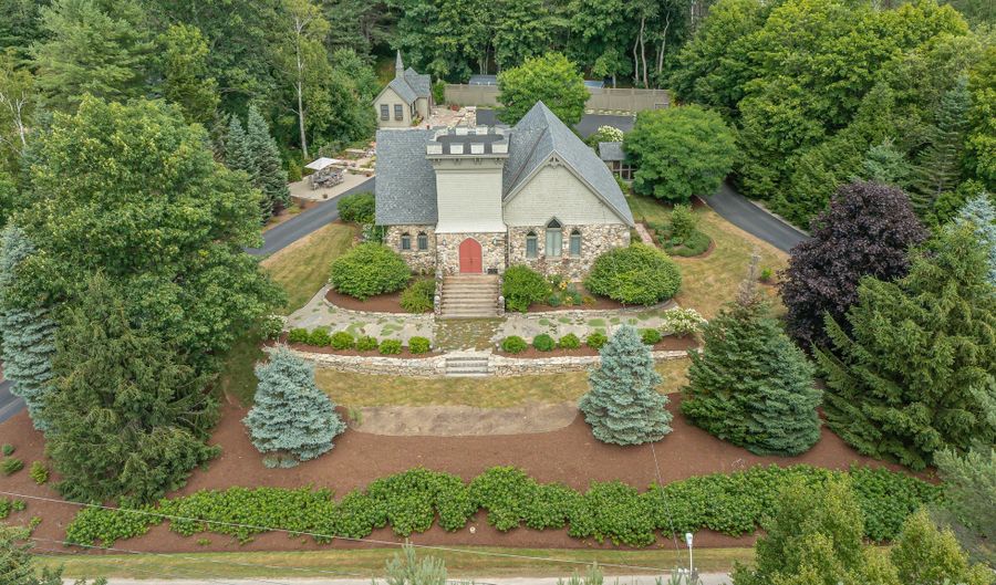 48 Old Searsport Ave, Belfast, ME 04915 - 3 Beds, 2 Bath