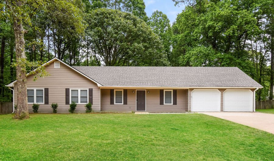6492 Will Dupree, Acworth, GA 30102 - 3 Beds, 2 Bath