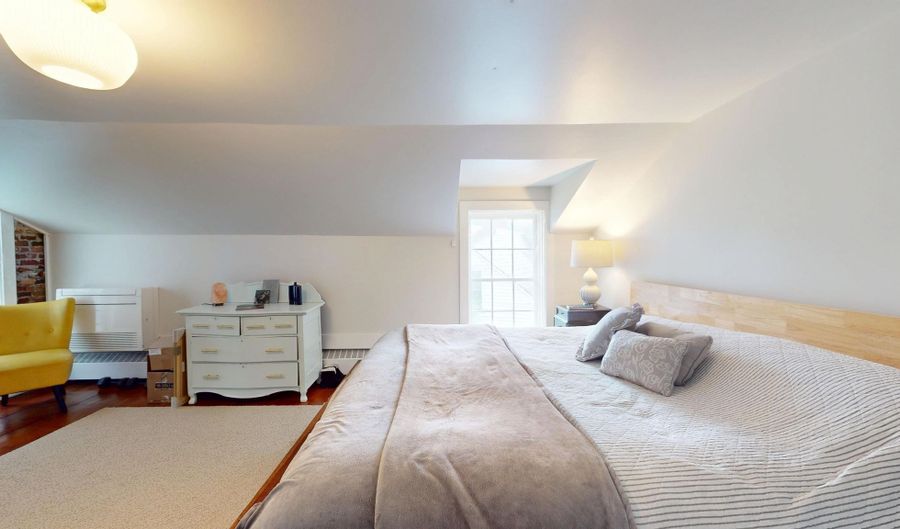 5 Pearl St, Brandon, VT 05733 - 5 Beds, 3 Bath