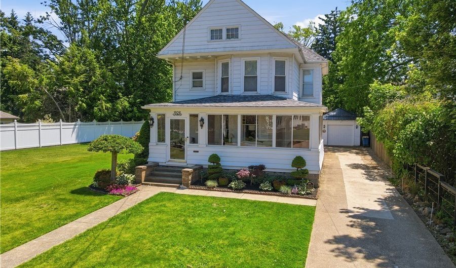 1926 Walnut Blvd, Ashtabula, OH 44004 - 4 Beds, 2 Bath