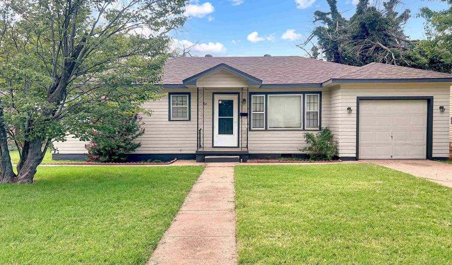 815 N Sunset, Alva, OK 73717 - 3 Beds, 1 Bath