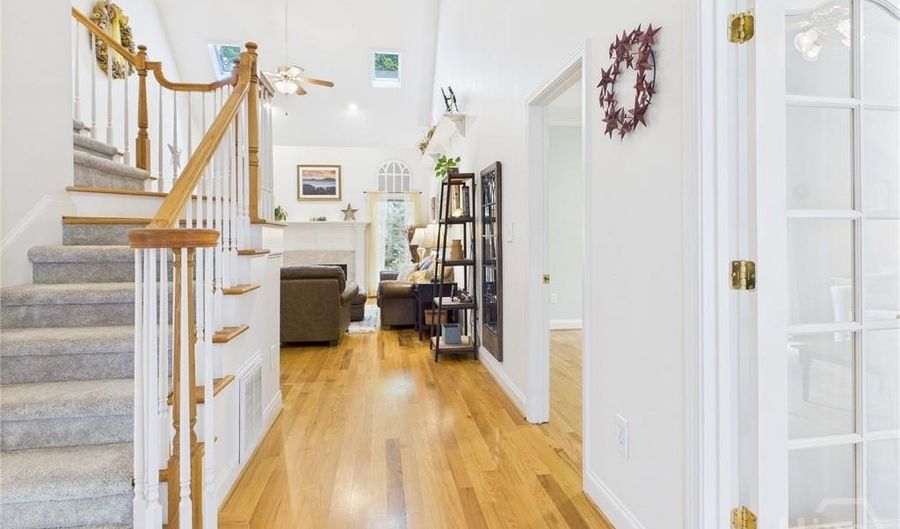 260 Felton Cir, Athens, GA 30605 - 4 Beds, 4 Bath
