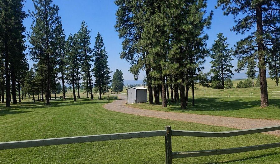 9338 Prairie Dog Dr, Bonanza, OR 97623 - 3 Beds, 2 Bath