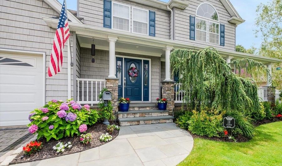 18 South Plz, Amity Harbor, NY 11701 - 4 Beds, 3 Bath