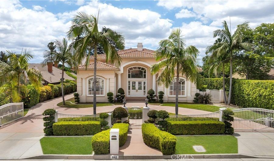 662 W Norman Ave, Arcadia, CA 91007 - 5 Beds, 6 Bath