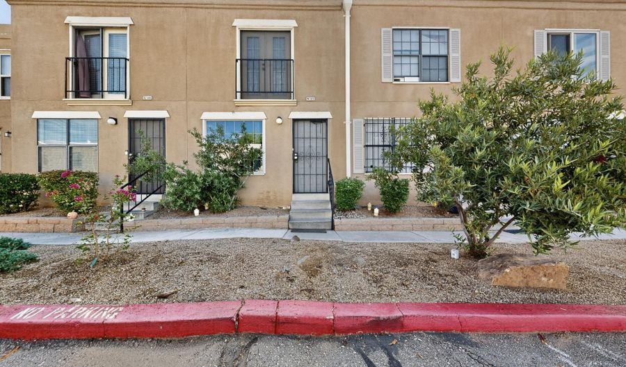 3301 MONROE St NE N145, Albuquerque, NM 87110 - 2 Beds, 3 Bath