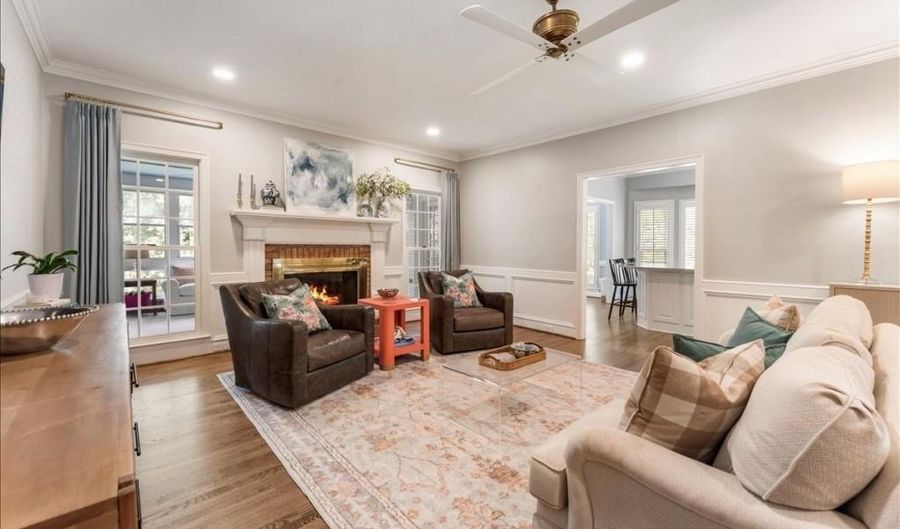 385 Carybell Ln, Alpharetta, GA 30004 - 3 Beds, 5 Bath