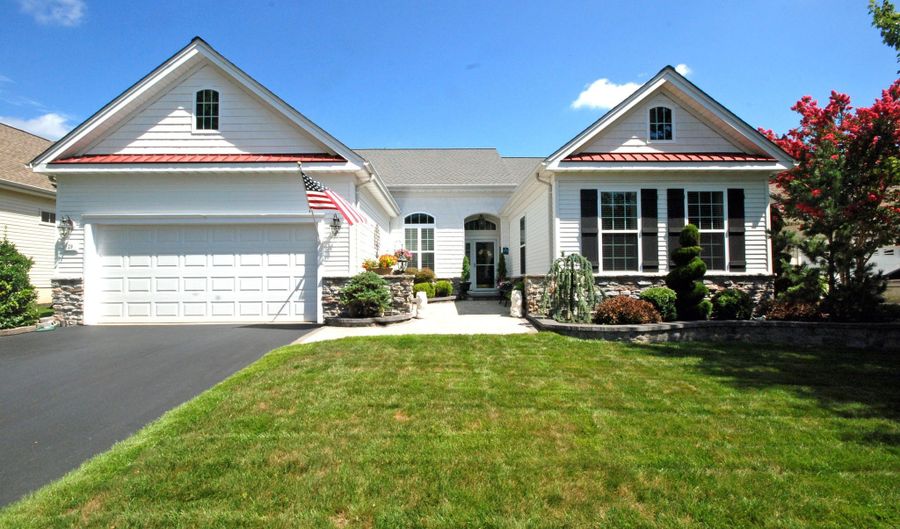 29 Mission Way, Barnegat, NJ 08005 - 2 Beds, 3 Bath
