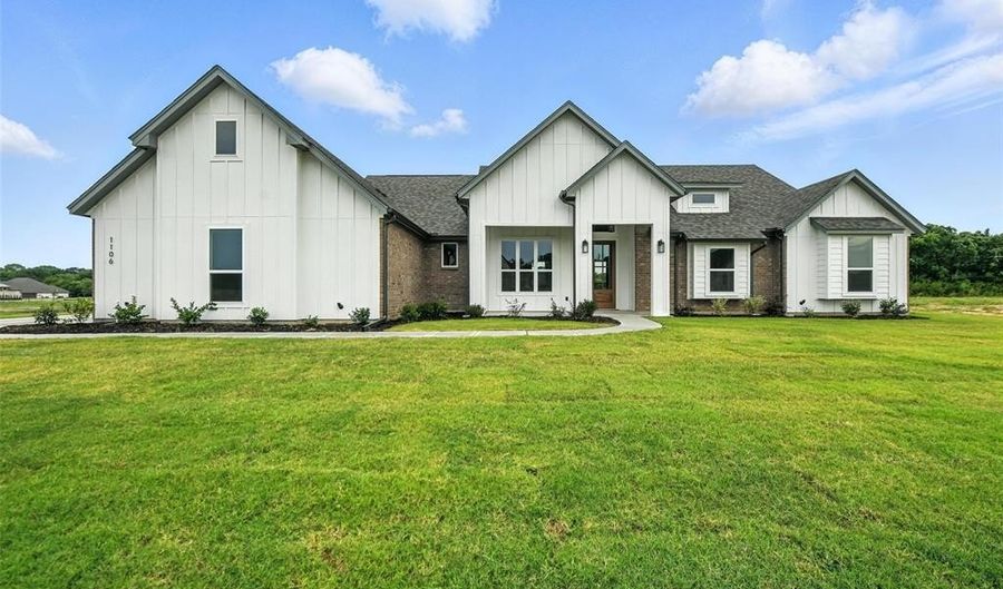 1106 Silver Sage Trl, Weatherford, TX 76085 - 4 Beds, 2 Bath
