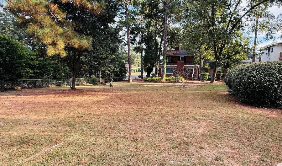 901 7TH Ave, Albany, GA 31701 - 3 Beds, 2 Bath