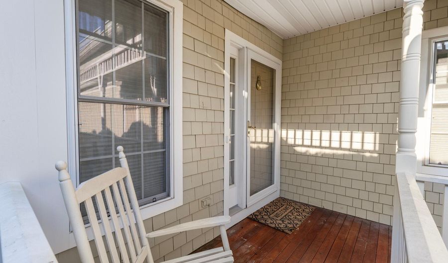 5 Sea Knoll Ct, Bourne, MA 02532 - 2 Beds, 2 Bath