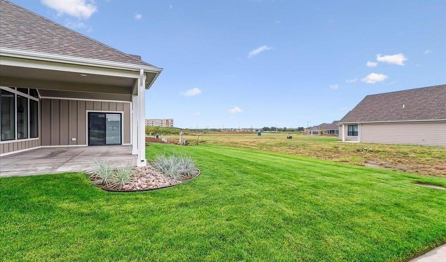 203 S Legacy Way, Andover, KS 67002 - 2 Beds, 2 Bath