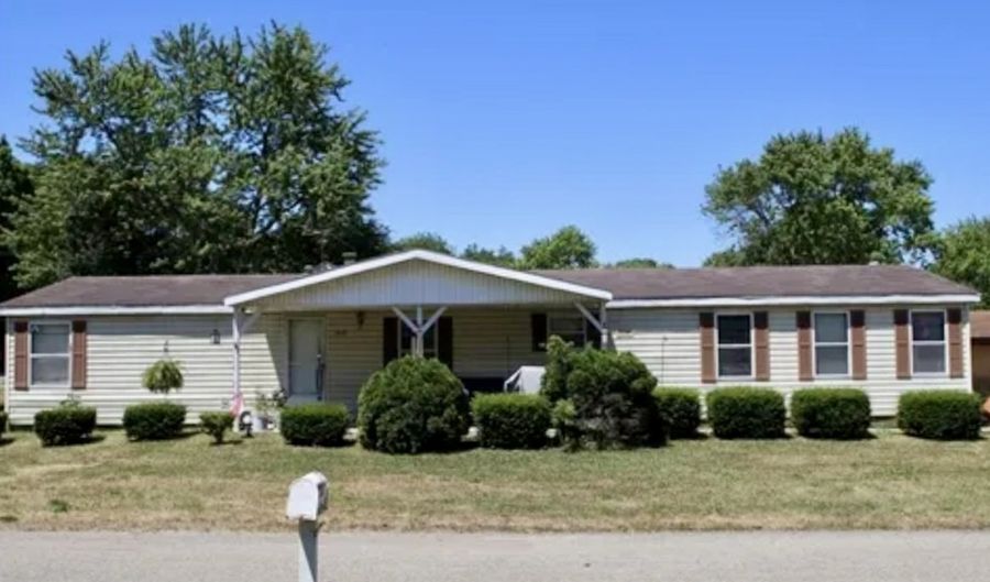1640 E 18th St, Anderson, IN 46016 - 3 Beds, 2 Bath