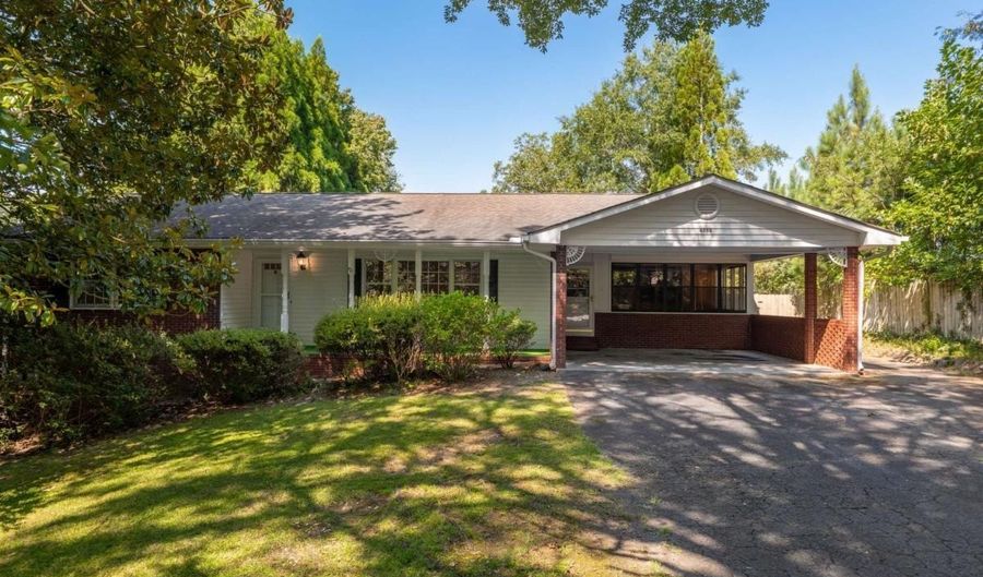 4559 Collins, Acworth, GA 30101 - 4 Beds, 3 Bath