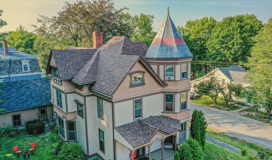 31 Franklin St, Belfast, ME 04915 - 6 Beds, 0 Bath