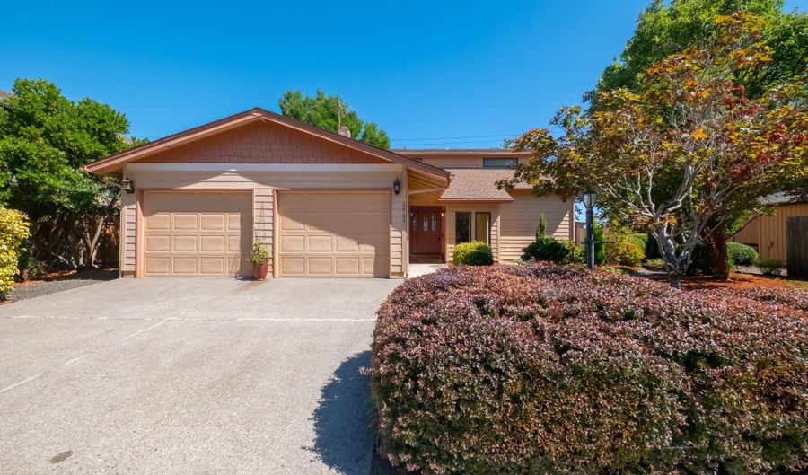 2465 40TH Ave, Albany, OR 97322 - 3 Beds, 2 Bath