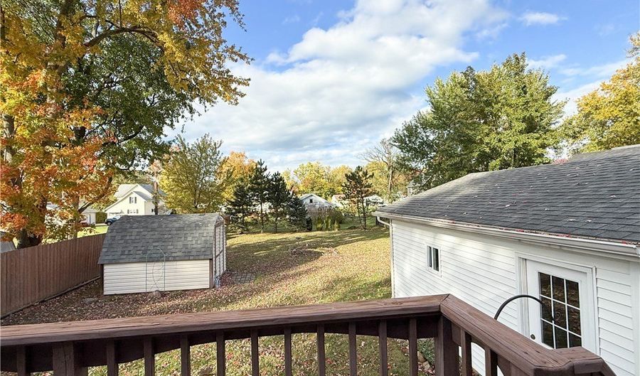 1109 E 18th St, Ashtabula, OH 44004 - 3 Beds, 1 Bath