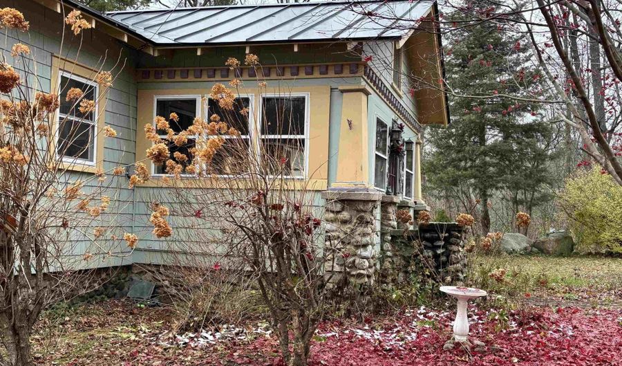 2508 Forest Dale Rd, Brandon, VT 05733 - 2 Beds, 1 Bath