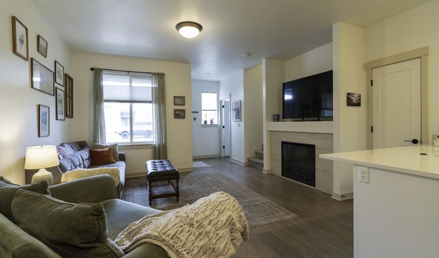2524 NE Purcell Blvd, Bend, OR 97701 - 3 Beds, 3 Bath