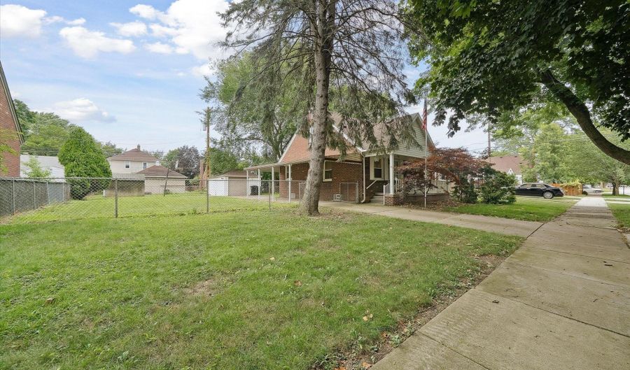 15534 Markese Ave, Allen Park, MI 48101 - 3 Beds, 2 Bath