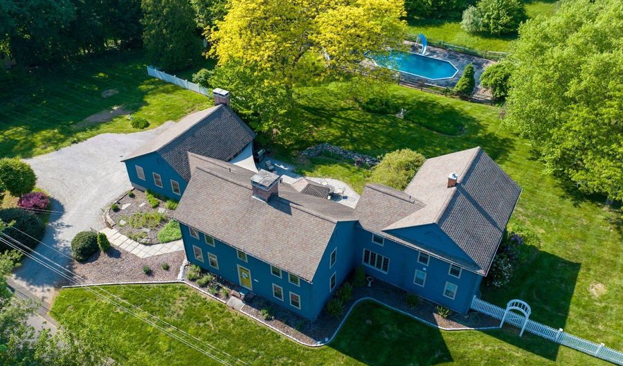121 Sunset Ln, Berlin, CT 06037 - 5 Beds, 4 Bath
