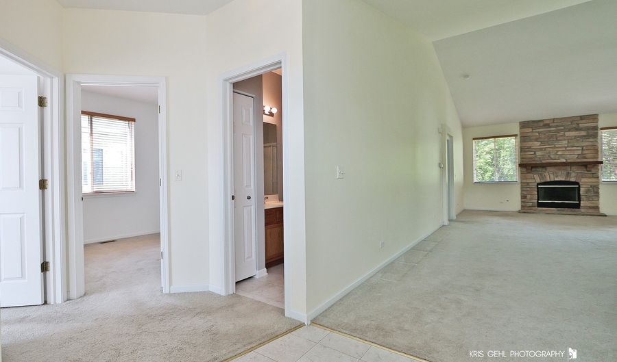 650 Needlegrass Pkwy, Antioch, IL 60002 - 2 Beds, 2 Bath