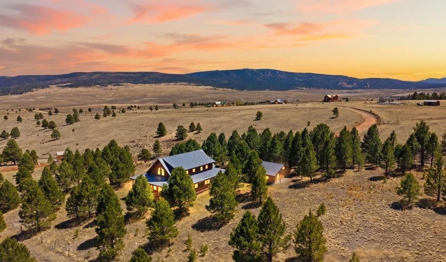 10 N Touch Me Not, Angel Fire, NM 87710 - 2 Beds, 3 Bath