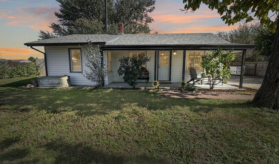 782 Delta Ave, Akron, CO 80720 - 3 Beds, 1 Bath