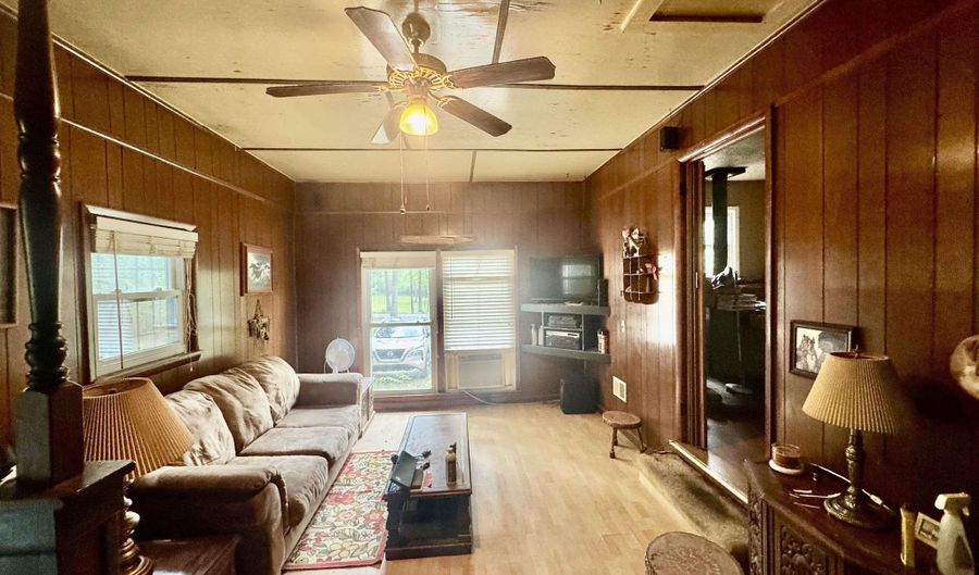 1416 Ivy St, Alexander, AR 72002 - 3 Beds, 1 Bath