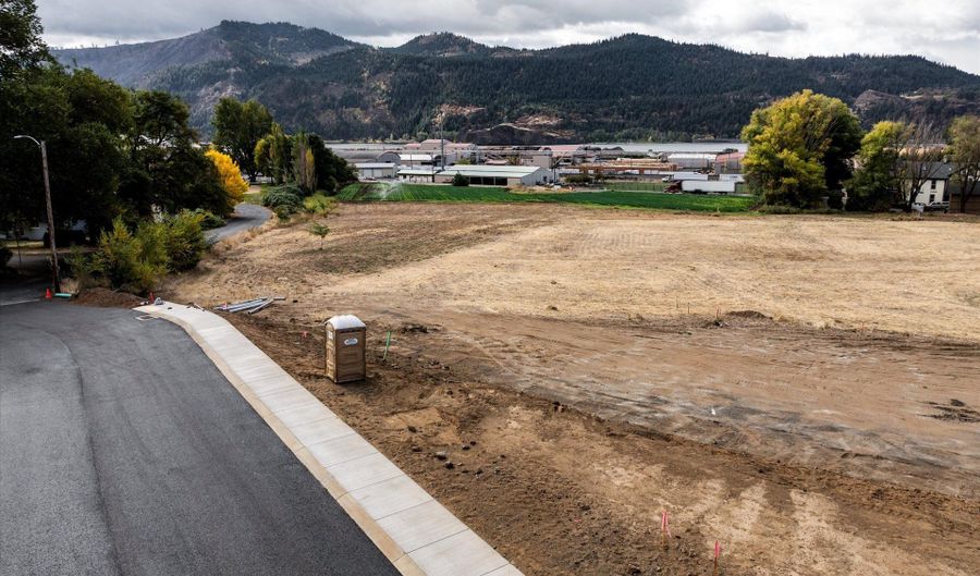 Poplar Dr unit 10 10, Bingen, WA 98605 - 0 Beds, 0 Bath