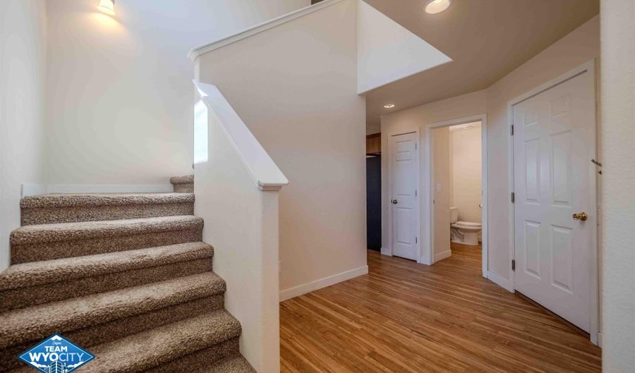 6866 Umpqua River Rd, Casper, WY 82604 - 3 Beds, 3 Bath