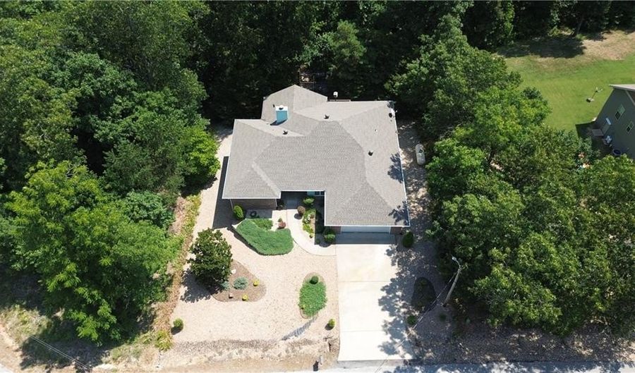 16 Stucky Ln, Bella Vista, AR 72715 - 3 Beds, 3 Bath