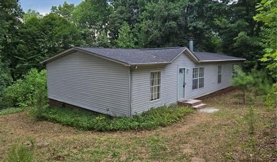 1966 S Lake Dr, Asheboro, NC 27205 - 3 Beds, 2 Bath