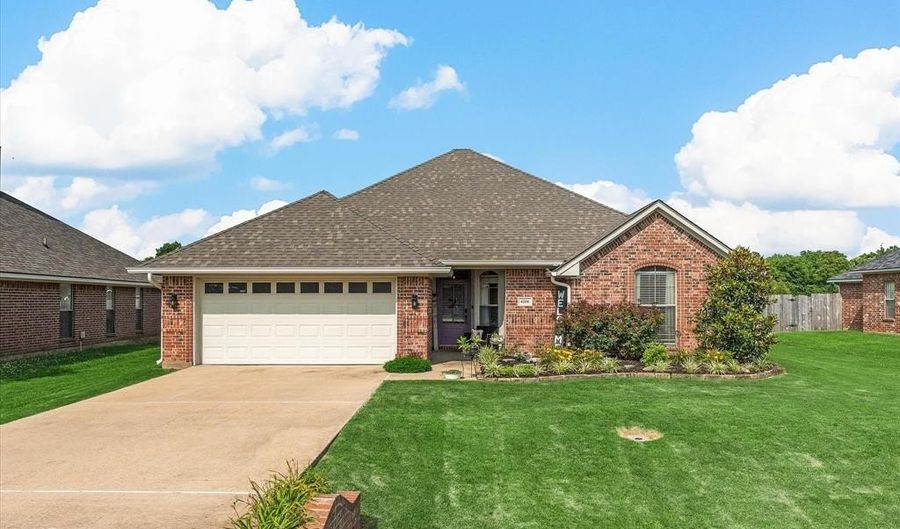 4206 Parkridge Dr, Benton, LA 71006 - 4 Beds, 2 Bath